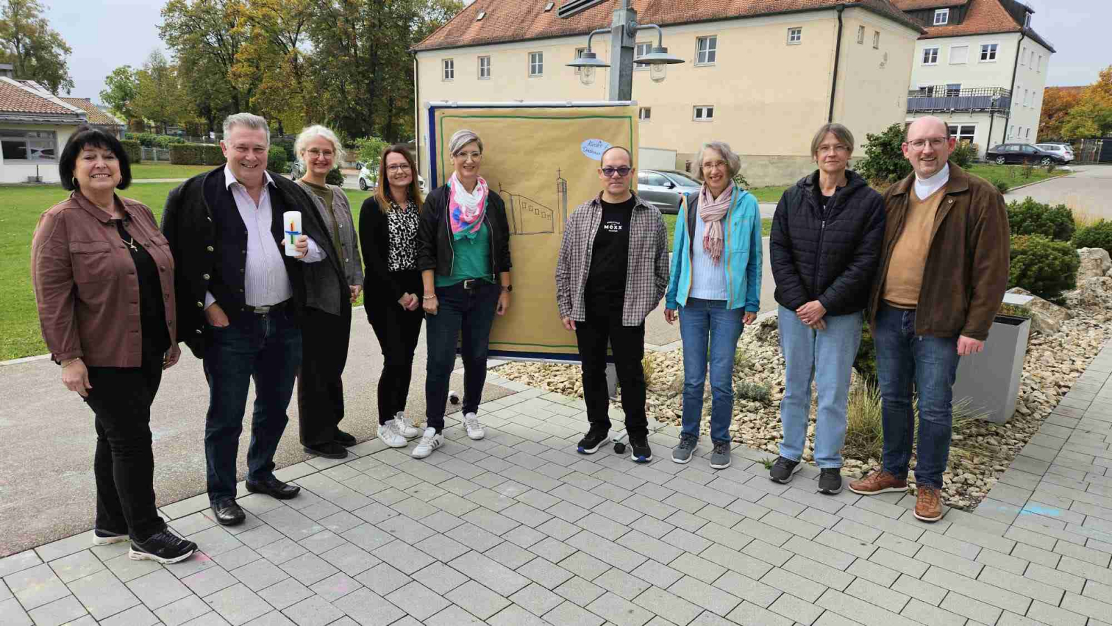 Der PGR Heilig Kreuz mit Stadtpfarrer Dr. Gnan